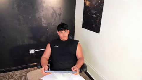 Snapshot of nicole_and_thiago1 chatting on 02-19-26, 09:33 nicole_and_thiago1 online show from 02-19-26, 09:33