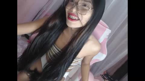 nicole_ashley69 online show from 01-06-26, 12:42