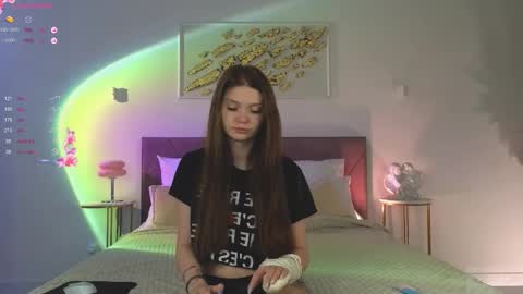 Snapshot of nicole_broown chatting on 10-21-25, 09:48 Nicole online show from 10-21-25, 09:48