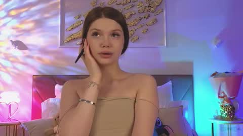 Snapshot of nicole_broown chatting on 11-13-25, 09:14 Nicole online show from 11-13-25, 09:14