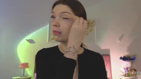 Snapshot of nicole_broown chatting on 11-30-25, 09:30 Nicole online show from 11-30-25, 09:30