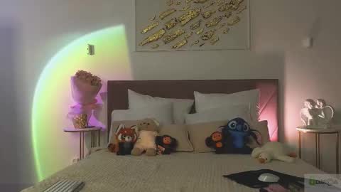 Snapshot of nicole_broown chatting on 01-31-26, 09:02 Nicole online show from 01-31-26, 09:02