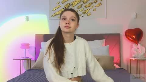 Snapshot of nicole_broown chatting on 02-21-26, 09:27 Nicole online show from 02-21-26, 09:27