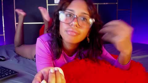 nicole_brown1126 online show from 12-04-24, 01:47
