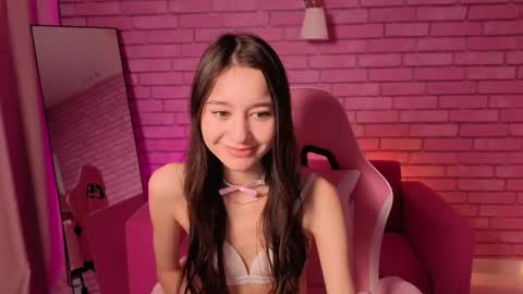 Nicole online show from 05-15-26, 10:50
