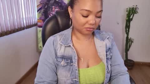 Snapshot of nicole_lushh chatting on 06-10-26, 05:34 nicole_lushh online show from 06-10-26, 05:34