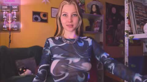 Snapshot of nicole_matt chatting on 10-02-25, 03:02 Nicole online show from 10-02-25, 03:02