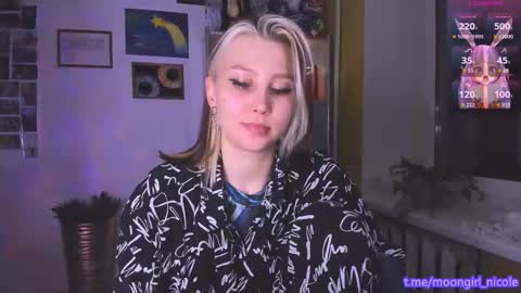 Nicole online show from 12-14-25, 09:08