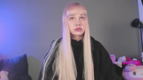 Mary online show from 02-22-26, 05:44