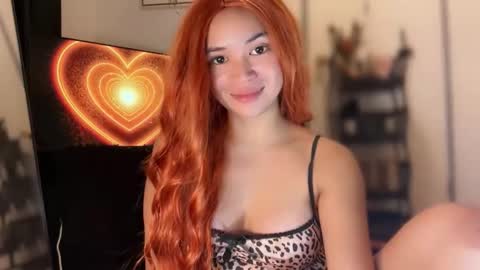 NICOLE online show from 10-19-25, 11:00