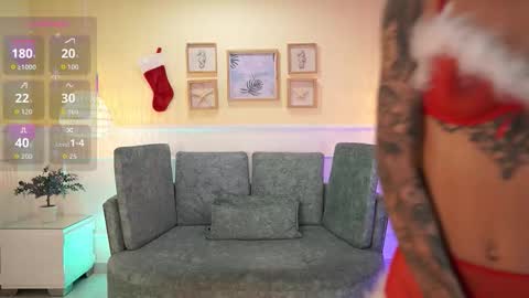 Snapshot of nicolecrawft chatting on 12-02-25, 07:09 Nicole Crawft online show from 12-02-25, 07:09