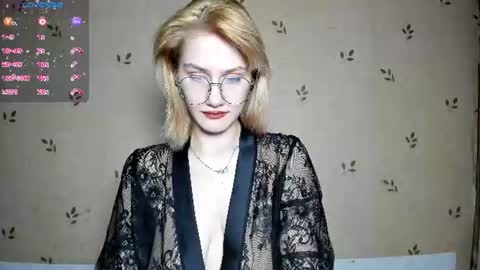 Snapshot of nicoledaviss_ chatting on 06-23-26, 07:23 NicoleDavis online show from 06-23-26, 07:23