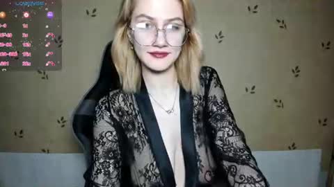 Snapshot of nicoledaviss_ chatting on 07-04-26, 07:20 NicoleDavis online show from 07-04-26, 07:20