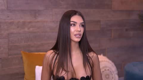 Snapshot of nicoledevin chatting on 10-30-25, 07:32 Nicole online show from 10-30-25, 07:32