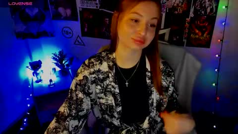 Nicole online show from 09-29-25, 06:51