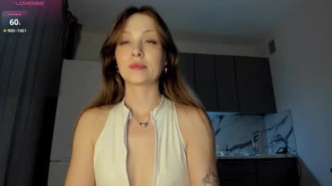 nicoledolla online show from 10-06-25, 08:17