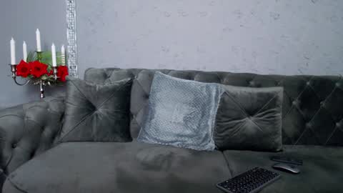 Nicole Domme online show from 01-09-25, 03:23