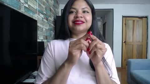 Snapshot of nicoleebon chatting on 10-11-25, 05:55 Nicole online show from 10-11-25, 05:55