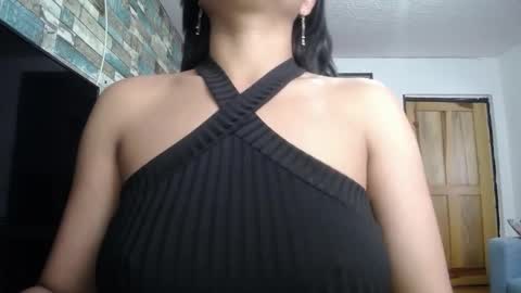 Snapshot of nicoleebon chatting on 03-03-26, 12:11 Nicole online show from 03-03-26, 12:11