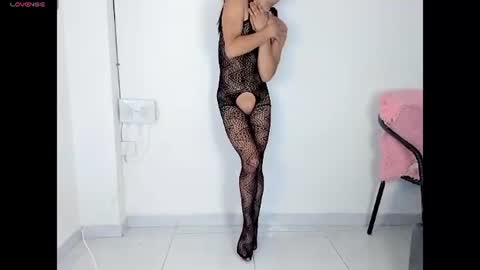 Snapshot of nicolefluffypussy chatting on 07-14-26, 05:29 Nicole jaymes online show from 07-14-26, 05:29
