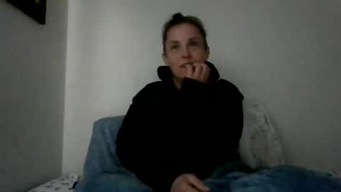 Snapshot of nicolegoodvibes00 chatting on 03-16-26, 11:31 Nicole online show from 03-16-26, 11:31