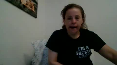 Snapshot of nicolegoodvibes00 chatting on 03-25-26, 10:32 Nicole online show from 03-25-26, 10:32