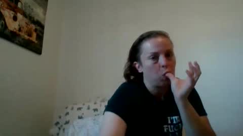 Snapshot of nicolegoodvibes00 chatting on 04-19-26, 08:44 Nicole online show from 04-19-26, 08:44