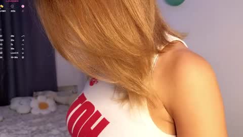 Nicole online show from 05-26-26, 06:59