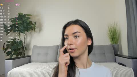 Dua Lipa online show from 01-09-25, 04:06