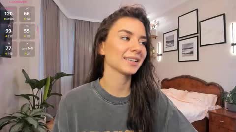 Dua Lipa online show from 10-30-25, 01:12