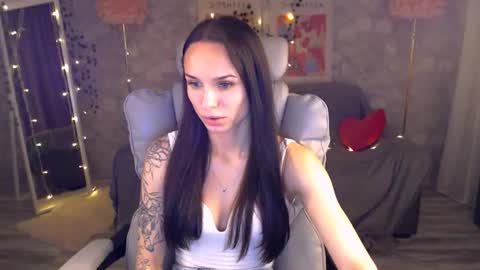Snapshot of nicolemerz chatting on 07-02-26, 04:35 Nicole online show from 07-02-26, 04:35