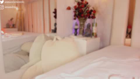 Snapshot of nicolemorelli2 chatting on 09-08-25, 02:27 Andrea give it a thumbs up please its important online show from 09-08-25, 02:27