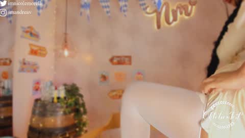 Snapshot of nicolemorelli2 chatting on 10-04-25, 12:25 Andrea give it a thumbs up please its important online show from 10-04-25, 12:25