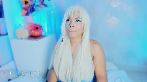 Snapshot of nicolemorelli2 chatting on 10-26-25, 04:57 Andrea give it a thumbs up please its important online show from 10-26-25, 04:57