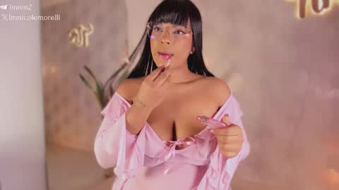 Andrea give it a thumbs up please its important  online show from 03-25-26, 11:16