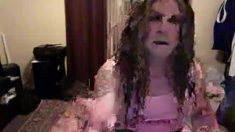 Snapshot of nicolescdfantasies chatting on 05-03-26, 05:13 Nicole CD online show from 05-03-26, 05:13