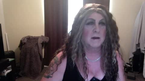 Snapshot of nicolescdfantasies chatting on 05-18-26, 10:59 Nicole CD online show from 05-18-26, 10:59
