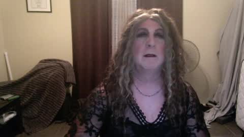 Snapshot of nicolescdfantasies chatting on 06-09-26, 02:01 Nicole CD online show from 06-09-26, 02:01