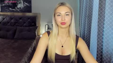 NicoleStunning online show from 07-07-26, 10:41