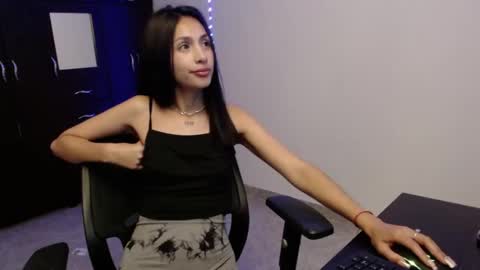 Nicole online show from 03-25-26, 12:49