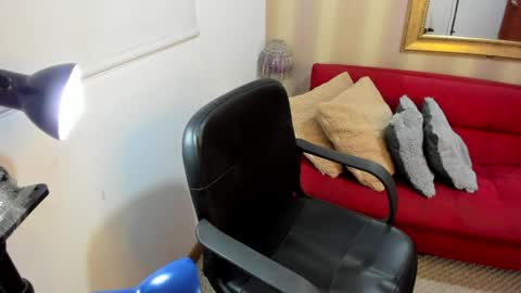Nicolettcolin  online show from 05-14-26, 08:04