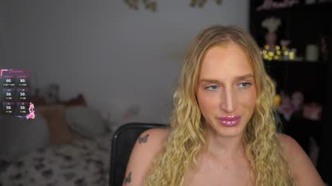 nicolette__shea_ online show from 12-12-24, 02:00