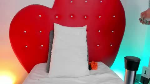 nicolette online show from 01-07-26, 10:40