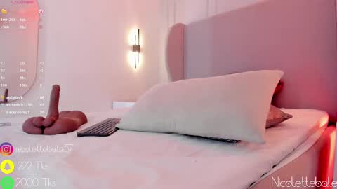 Nicole online show from 02-19-25, 08:31