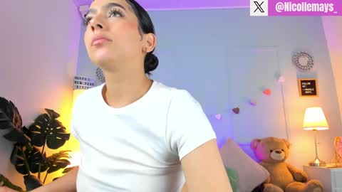 Snapshot of nicolle_mays chatting on 02-22-25, 01:13 Nicolle Mays online show from 02-22-25, 01:13