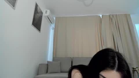 Nicolle online show from 04-03-26, 05:05