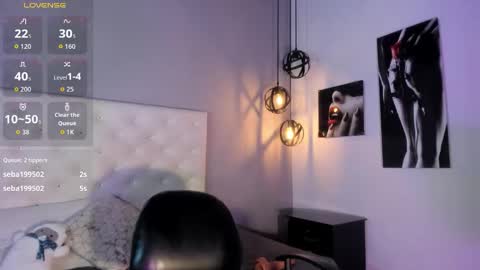 Snapshot of nicollee_heart chatting on 01-05-26, 05:27 Nicolle online show from 01-05-26, 05:27