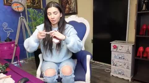 Snapshot of nicollepalmer chatting on 02-24-25, 08:06 Nicolle online show from 02-24-25, 08:06
