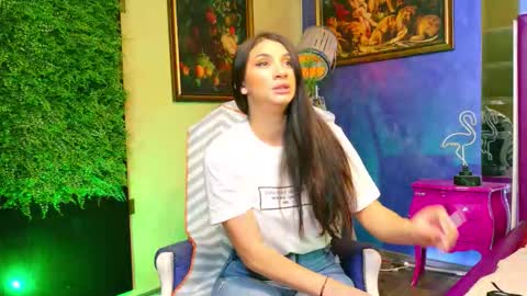 Snapshot of nicollepalmer chatting on 09-24-25, 03:26 Nicolle online show from 09-24-25, 03:26