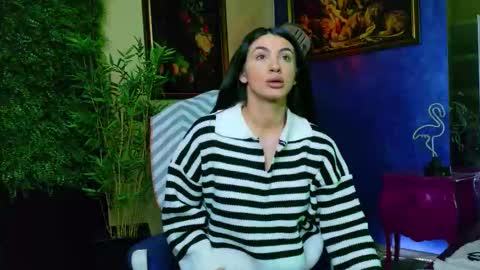 Nicolle online show from 10-30-25, 08:05